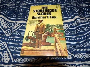 The Stonehedge Slaves By Gardner F. Fox PB 1969 - Foto 1 di 2