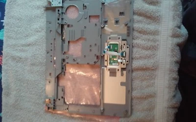 Estuche superior plateado para portátil HP Compaq serie 6720S 456803-001    Foto 1 de 2