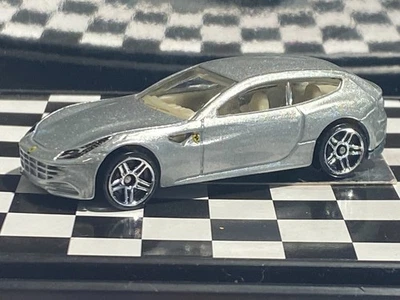1/64 FERRARI FF HATCHBACK SILVER M29 - Image 1 of 4
