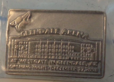 Glendale Arena Opening Night Pin December 27, 2003 Coyotes - Image 1 of 2