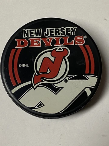 New Jersey Devils Team Logo Official Basic Souvenir NHL Hockey Game Puck Cover