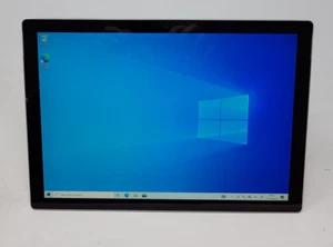 Microsoft Surface Pro 5 i7-7660U 2.5GHz 8GB 256GB - Crack on Screen. - Afbeelding 1 van 9