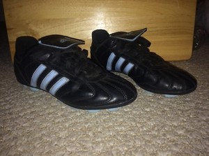 Las mejores ofertas en Adidas Girls ' 6 EE. UU. Juventud Zapatos De Fútbol  | eBay