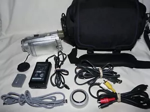 Sony DCR-HC85 MiniDv Mini Dv Cámara Estéreo Videocámara Reproductor VCR Transferencia de Video - Imagen 1 de 8
