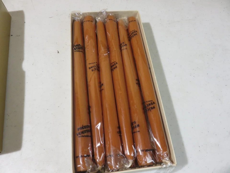复古 12x 10 英寸 Price's Venetian Russet 蜡烛约 7 小时 燃烧时间 — 第 1/4 张图片
