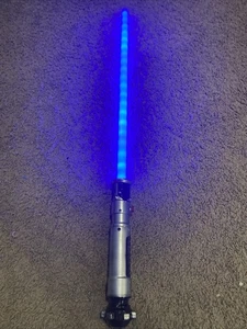 Star Wars Obi-Wan Kenobi blau Fx Lichtschwert 2012 Hasbro funktioniert Beschreibung lesen - Bild 1 von 9