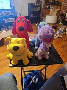 Lote de 4 Peluche Kohls Cares Clifford the Big Red Dog T-Bone Cleo Mac & Clifford - Imagen 1 de 3