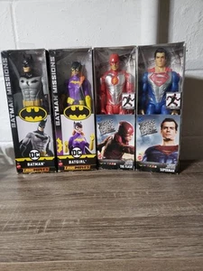 2018 Batgirl, Batman DC Mattel und 2018 Justice League, Superman And The Flash - Bild 1 von 21