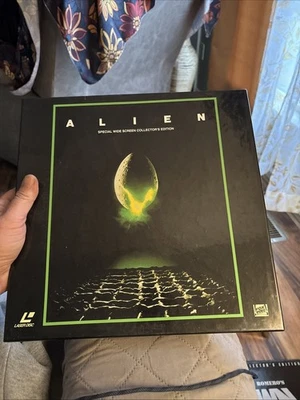 Alien Laserdisc Box Set 3-Disc Special Widescreen Collectors Edition #lond - Image 1 of 4