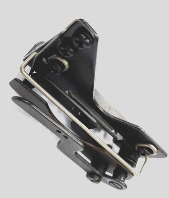 Looper Thread Guide Asm. #D2210-481-DA0 for Juki MH-481-4, MH-481-5, etc. - Image 1 of 4