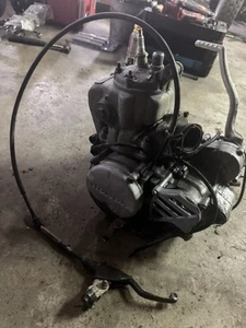CR 250 Complete Engine Motor OEM All Original 91-01 Cr250 Moves Freely - Picture 1 of 9
