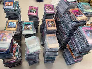 1000 YuGiOh Card Set Collection Joblot Bundle Bulk Common/Rare - Afbeelding 1 van 5