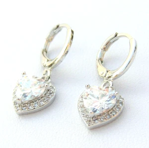 White Gold Plated Clear Cubic Zirconia CZ Heart Silver Tone Drop Dainty Earrings - Picture 1 of 9