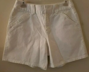 Liz Claiborne Solid White Denim Shorts Size 6 Great Condition (WORN ONCE) - Picture 1 of 9