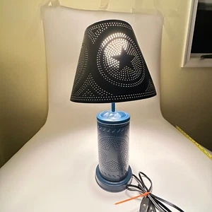 Primitive Punched Tin Table Lamp Blue with Star Pattern 16" - Bild 1 von 5