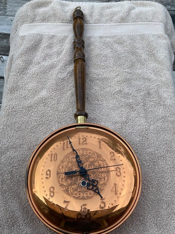 Beautiful Vintage Copper/Brass Bedpan Wall Clock Mahogany Handle-Working Nicely Cover