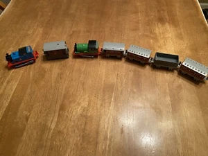 7 Plastic Thomas the Train Pieces - Bild 1 von 4