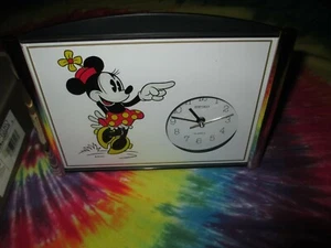 RELOJ DE ABRIGO DE CUARZO DISNEY WALT DISNEYLAND MICKEY MOUSE MINNIE SEIKO DE CUARZO - NUEVO-SIN PRECIO BASE - Imagen 1 de 5