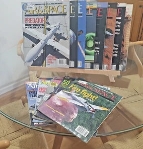 Smithsonian Air & Space Magazine Bundle x 13 1997 to 2005 - Foto 1 di 22
