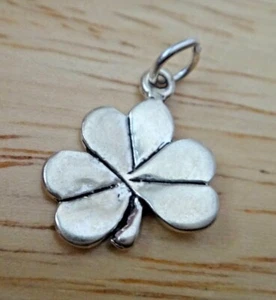 Sterling Silver 17x15mm 3 Leaf Shamrock St Patrick's Day Charm - Picture 1 of 3