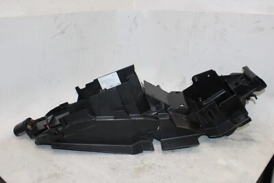 Kawasaki ZZR1200 2005 OEM parte trasera trasera bandeja de batería de plástico Foto 1 de 4