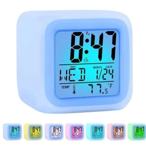 LED Despertador Alarma Cubo con Luminoso Reloj Digital con LED Cambio de Color - Imagen 1 de 7