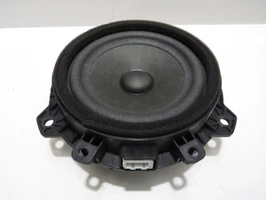 KIA RIO 2017-20 OFFSIDE RIGHT REAR DOOR SPEAKER (5DR HBK) 96330H8000      S4898 - Picture 1 of 10