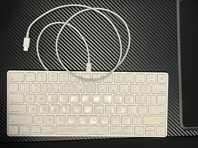 Apple Magic Keyboard White-Works Great! - Image 1 of 2