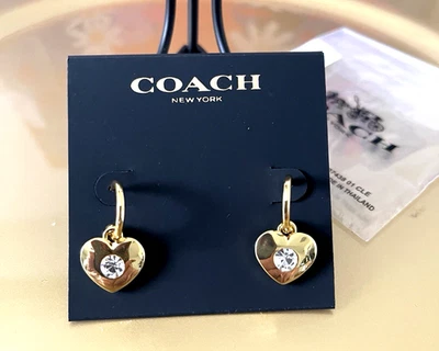 蔻驰女式签名心形吊坠 Huggie 耳环金色全新带标签 — 第 1/3 张图片