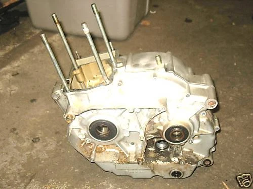 81 Suzuki GN400 GN400X GN400T GN 400 X T Carcasas de motor cárter cárter cárter Foto 1 de 1