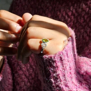 Peridot gemstone 925 Sterling Silver ring silver ring gifts for valentine - Picture 1 of 8