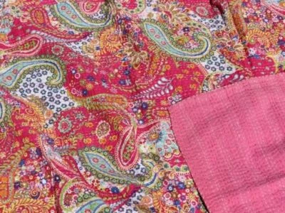Manta de cama bohemia india hecha a mano rosa cachemira Kantha edredón doble tiro  Foto 1 de 3