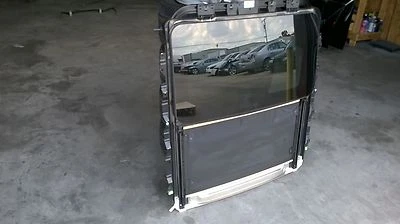 BMW E60 SERIE 5 SEDÁN INCLINABLE DESLIZANTE TECHO CORREDIZO MARCO DE CRISTAL COMPLETO OEM 54137033544 Foto 1 de 4