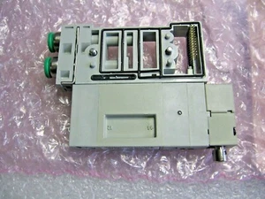 Numatics R22BW4Z4MK11B61 2002 Pneumatic Air Valve Section 1/4" DBL Push-In 24Vdc - Picture 1 of 6