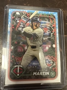 AUSTIN MARTIN RC 2024 TOPPS HOLIDAY ROOKIE CARD #H67 MINNESOTA TWINS - Picture 1 of 2