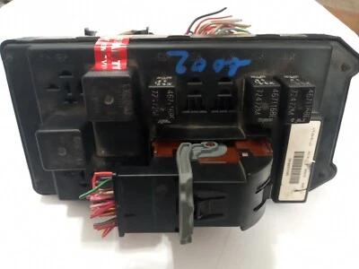 Módulo de control de carrocería Jeep Grand Cherokee 2005-2007 caja de fusibles BCM 56050066AC OEM Foto 1 de 4