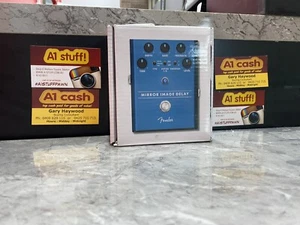 FENDER MIRROR IMAGE DELAY GUITAR EFFECTS PEDAL - Picture 1 of 2