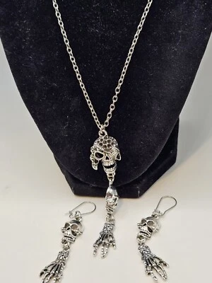Juego de Pendientes Colgantes Huesos Calavera 34"+3" Tono Plateado Halloween Gótico Punk Foto 1 de 4