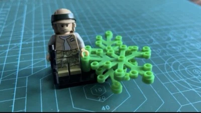 LEGO STAR WARS ENDOR REBEL COMMANDER REX minifigure from 10236 Ewok Village Set - Image 1 of 4