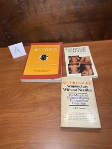 Vintage Lot Of 3 Acupressure Shiatsu Acu-Yoga Lot Of 3 Books - Bild 1 von 13