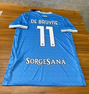 MAGLIA NAPOLI DE BRUYNE 11 JERSEY 2026 VERSIONE GIOCATORE! CON LOGHI IN RILIEVO - Foto 1 di 6