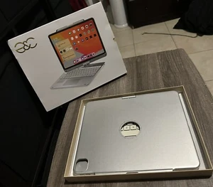 New Silver Gold & Cherry 360 Swivel Light up Smart Case for Ipad Pro 12.9" 2018+ - Picture 1 of 9