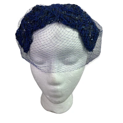 De colección Años 40 Clover Lane Lentejuelas Malla Sombrero Caplet Union Hecho en EE. UU. Azul Marino Foto 1 de 4