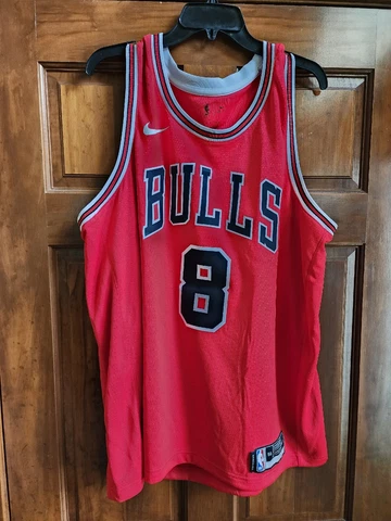 NWT Nike Unisex Chicago Bulls Zach Lavine Swingman Icon Edition Jersey Red 2XL Cover