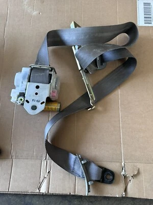 Locked 2001-2005 Lexus GS300 GS400 GS430 OEM Gray Seat Belt  Front Left Driver - Image 1 of 4