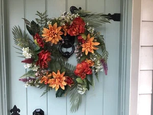 22" (55cm) Autumn Mixed Foliage Wreath - Picture 1 of 8