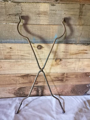 GRANDE PINCE ANCIENNE DE CHEMINEE Fer forgé Poignées laiton 19 ème - Photo 1/4