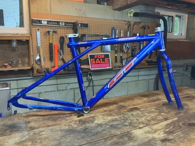 1999 GT Outpost | 15" | 7000 Series Aluminum | Chromoly Fork | Hot Blue! - Image 1 of 4