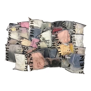 SHEIN Damen Neu Bekleidungspaket 37 Teile Oberteile Unterteile verschiedene Größen Großpackung Paket - Bild 1 von 6