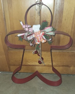 HUGE 22" Gingerbread Boy Cookie Cutter Red Metal Wreath Ready To Hang! - Image 1 of 2